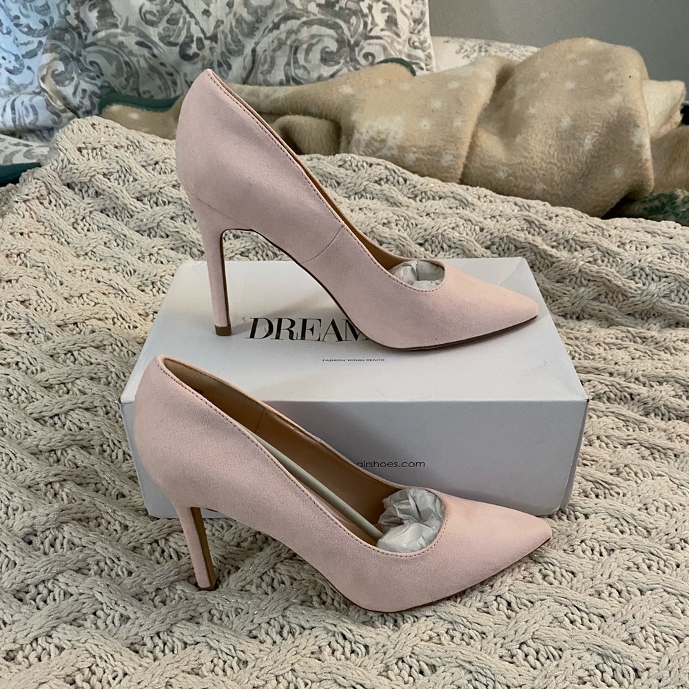 Dream Pairs - Heels - Christian New - Pink/Suede - Size 7.5